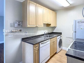 5601 Parker House Terrace in Hyattsville, MD - Building Photo - Building Photo