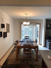 1605 N Arlington Heights Rd in Arlington Heights, IL - Foto de edificio - Building Photo