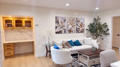 9092 La Linda Ave in Fountain Valley, CA - Building Photo - Building Photo