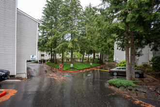 4001 145th Ave NE in Bellevue, WA - Foto de edificio - Building Photo