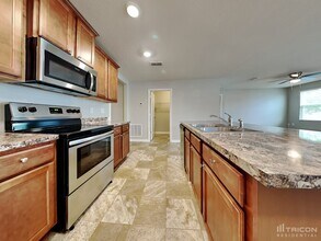 2110 Pebble Point Dr in Green Cove Springs, FL - Building Photo - Building Photo