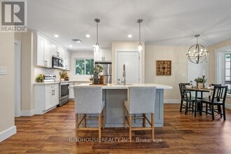 813 Aylmer St N in Peterborough, ON - Building Photo - Building Photo