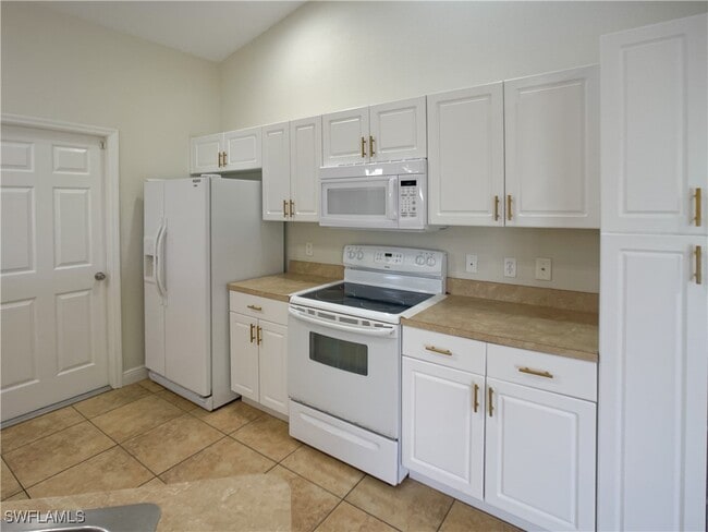 3407 NW 4th Terrace in Cape Coral, FL - Building Photo - Building Photo