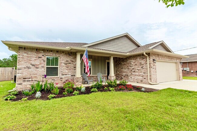 9209 Ridge Rd in Navarre, FL - Building Photo - Building Photo