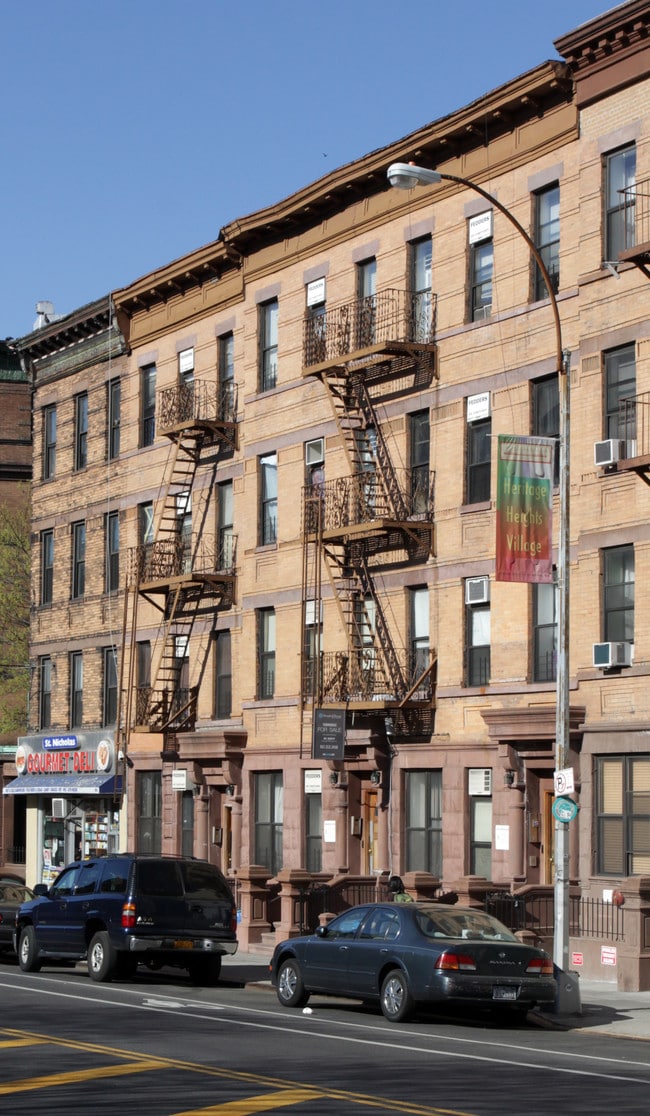 785 Saint Nicholas Ave in New York, NY - Building Photo - Building Photo