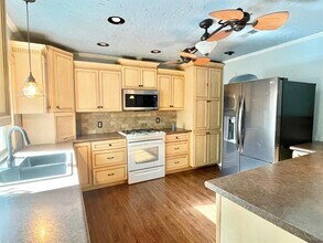 1311 Walnut Ave in Austin, TX - Building Photo - Building Photo