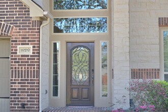 10210 Carolyndale Dr in Richmond, TX - Building Photo - Building Photo