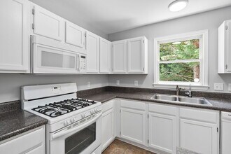 2912 Enson Pl in Raleigh, NC - Foto de edificio - Building Photo