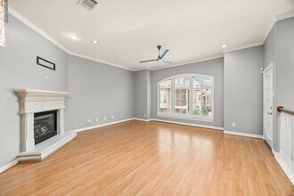 7930 Stoneyway Dr in Houston, TX - Foto de edificio - Building Photo