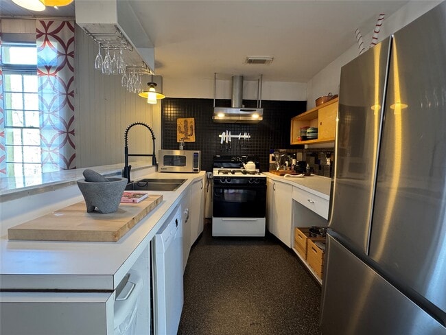 property at 1614 Avenue K