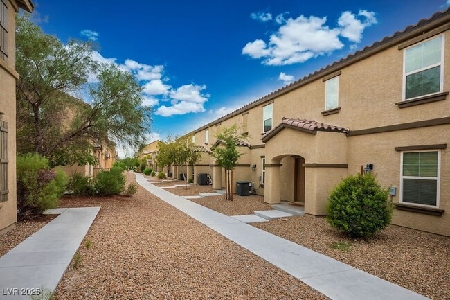 4590 Townwall St in Las Vegas, NV - Building Photo - Building Photo