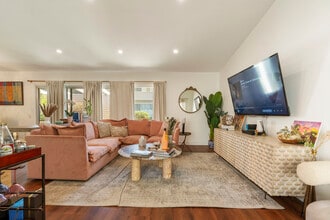 3500 W Manchester Blvd in Inglewood, CA - Building Photo - Building Photo