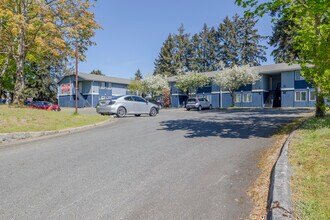 Freeport Apartments in Tacoma, WA - Building Photo - Building Photo
