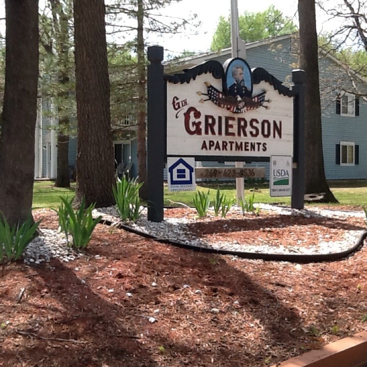 Grierson Apartments in Decatur, MI - Building Photo