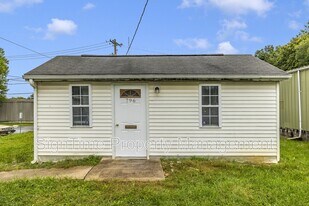 796 Frederick St in Hagerstown, MD - Building Photo