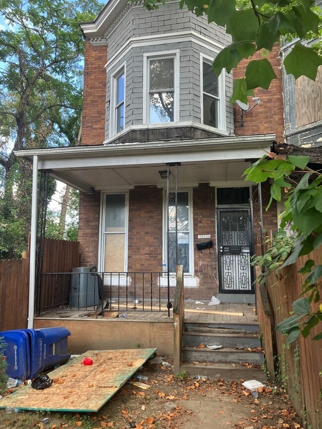 property at 1411 Bloomingdale Rd