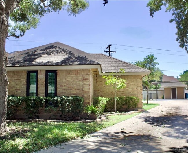 6916 N 30th St in McAllen, TX - Building Photo - Building Photo