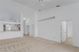 450 Robin Hood Cir in Naples, FL - Foto de edificio - Building Photo