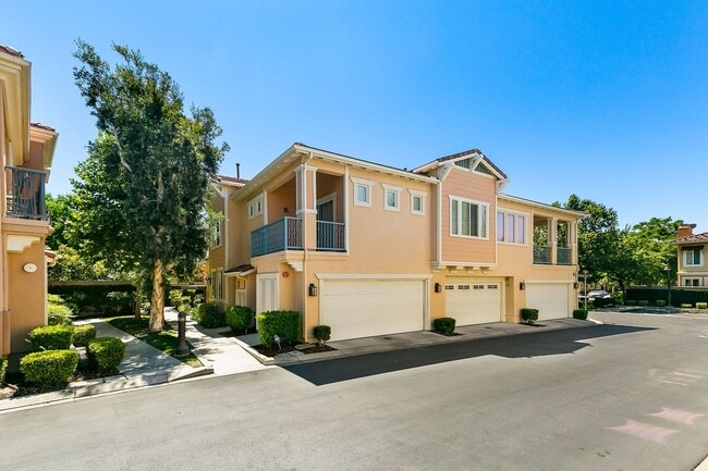 2982 Arbolitos Ln in Simi Valley, CA - Building Photo - Building Photo