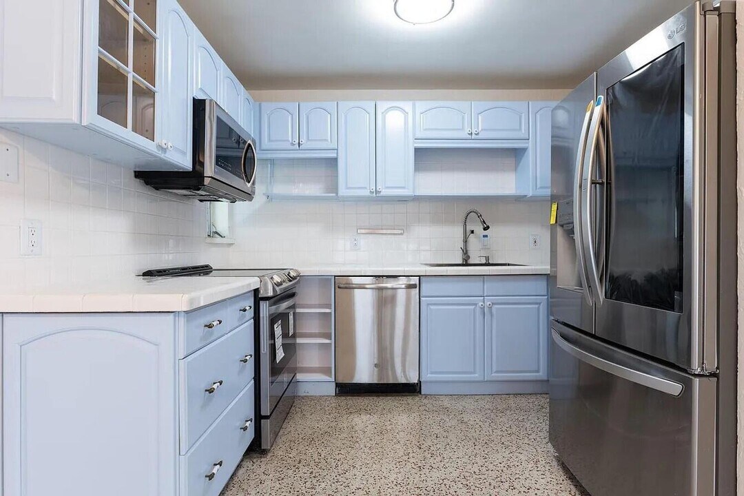 3414 Poinsettia Ave in West Palm Beach, FL - Building Photo