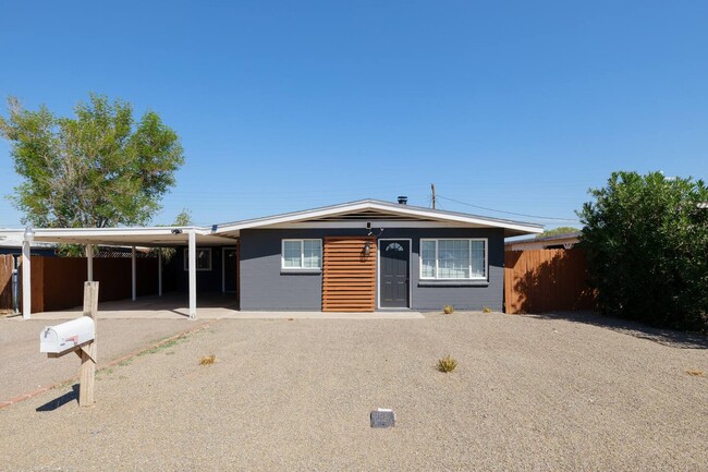 property at 2112 E Lemon St