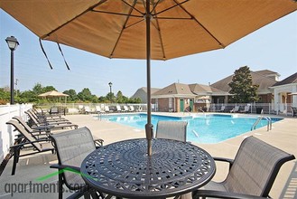 Magnolia Chase Apartments in Virginia Beach, VA - Building Photo - Building Photo