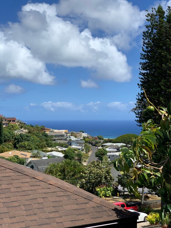 4566 Sierra Dr in Honolulu, HI - Building Photo - Building Photo