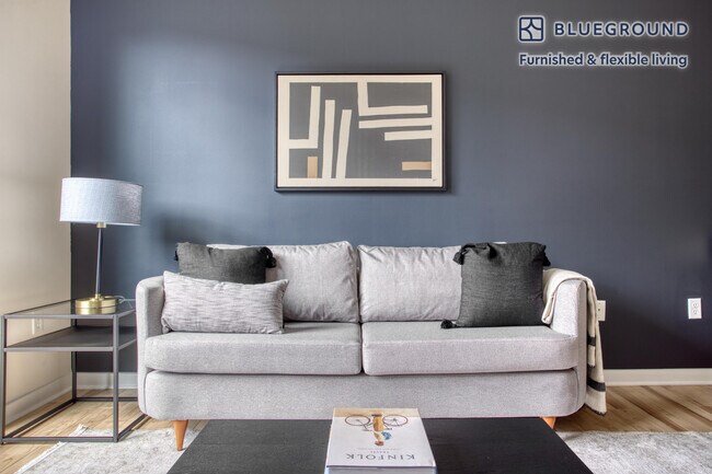 360 H St NE in Washington, DC - Building Photo - Building Photo