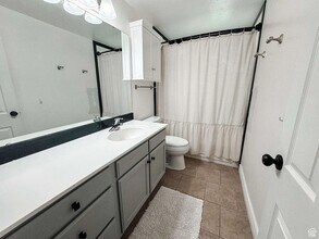 7575 S 2020 E in South Weber, UT - Building Photo - Building Photo