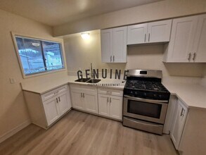 1415 Cameo Ln in Fullerton, CA - Building Photo - Building Photo