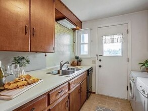 4341 Trinity Dr in Los Alamos, NM - Building Photo - Building Photo