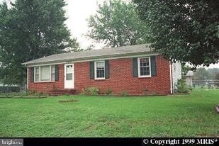 500 Rogers St in Fredericksburg, VA - Building Photo