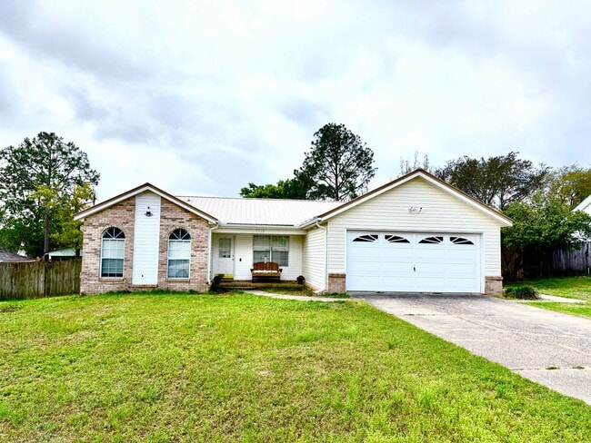 property at 1110 Northview Dr