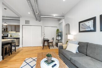 846 W Sheridan Rd in Chicago, IL - Building Photo - Building Photo