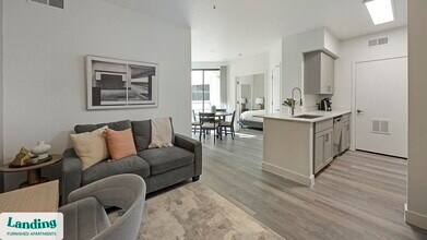 1001 E Playa Del Norte Dr, Unit 1210 in Tempe, AZ - Foto de edificio - Building Photo