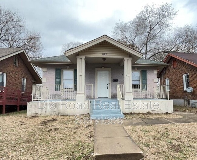 property at 821 16th Ave