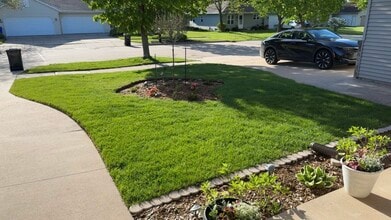 3719 S Berryfield Ln in Appleton, WI - Building Photo - Building Photo