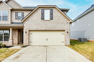 13706 Halden Ridge Way in Louisville, KY - Building Photo - Building Photo