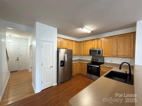 3415 Cole Mill Rd in Charlotte, NC - Building Photo - Building Photo