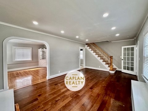 property at 86 Roydon Rd