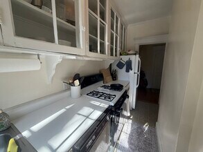 1277 Commonwealth Ave in Boston, MA - Building Photo - Building Photo