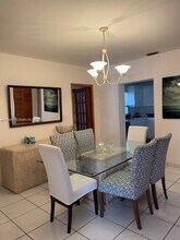 2000 SW 5th St-Unit -2000 in Miami, FL - Building Photo - Building Photo