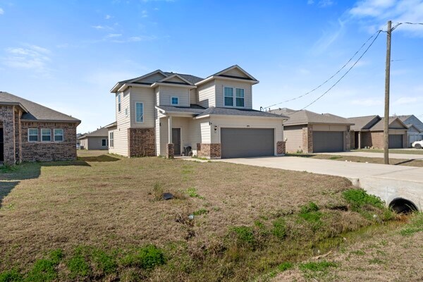 74 County Rd 51024 in Cleveland, TX - Building Photo