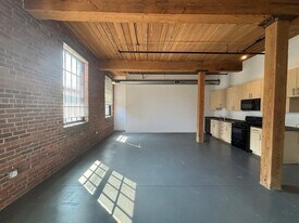 88 Gerrish Ave, Unit 205 in Chelsea, MA - Building Photo