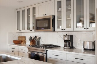 84 Highland Ave, Unit SI ID1364240P in Somerville, MA - Building Photo - Building Photo