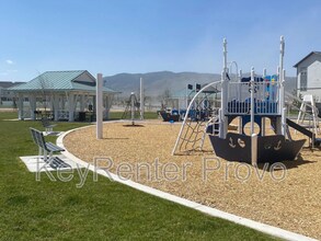 48 Heading Row in Saratoga Springs, UT - Building Photo - Building Photo