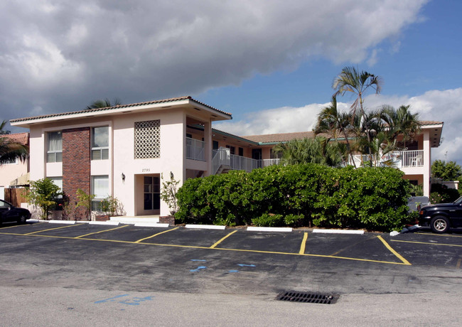 2795 SE 1st Ct in Pompano Beach, FL - Foto de edificio - Building Photo