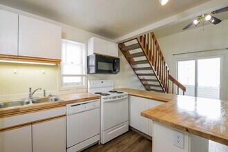 2201 Pearl St in Boulder, CO - Building Photo - Building Photo