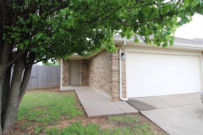 property at 4510 SE 77th St