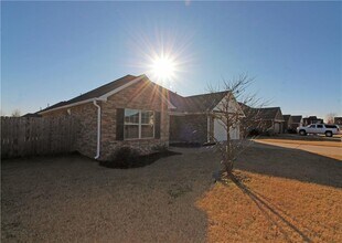 601 Lasso Ln in Centerton, AR - Building Photo - Building Photo